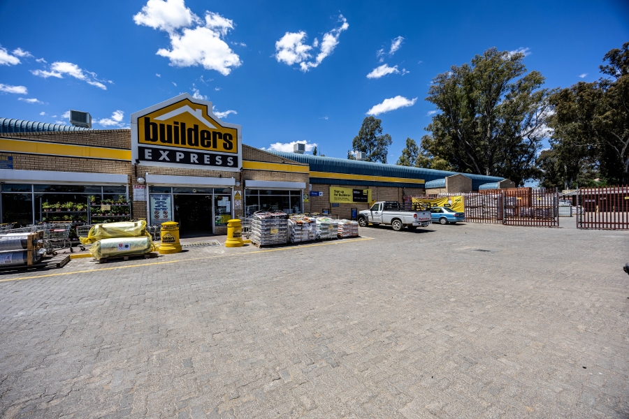 To Let commercial Property for Rent in Komani Park Eastern Cape